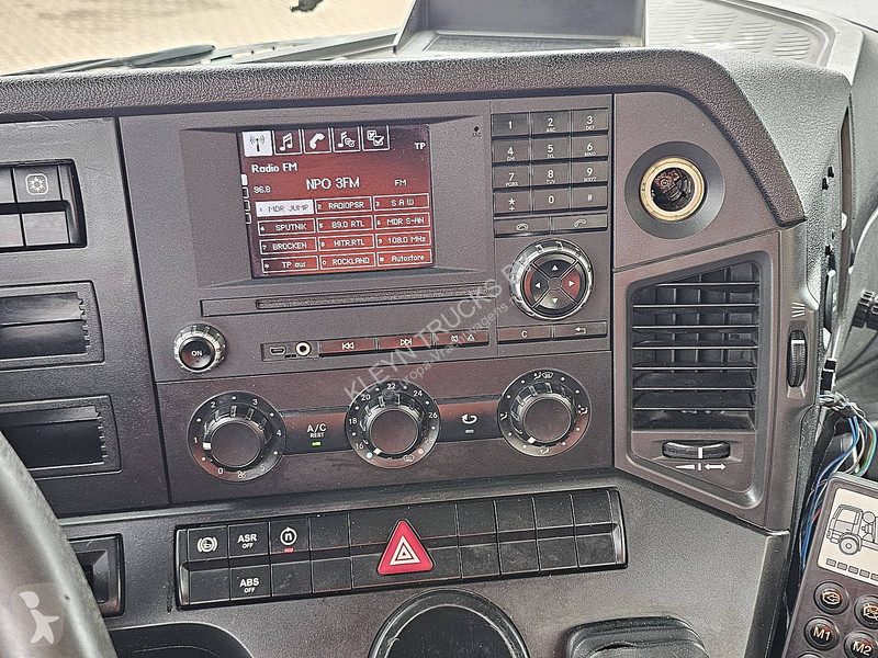 Kamion Mercedes 3240