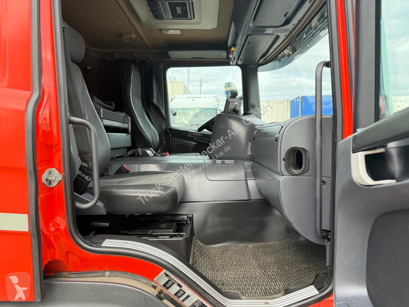 Camión Scania P400 TK-Kühlkoffer Mitsubishi...