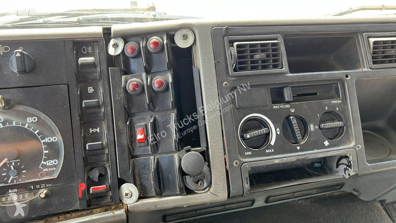Camión Volvo FL 6 - 17 (MANUAL PUMP / LAMES /...