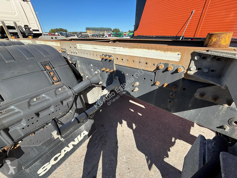 Camión Scania P 500 6x2*4 9 TON FRONT AXE /...
