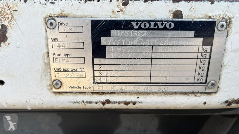Camión Volvo FL 240 (BOITE MANUELLE / MANUAL...