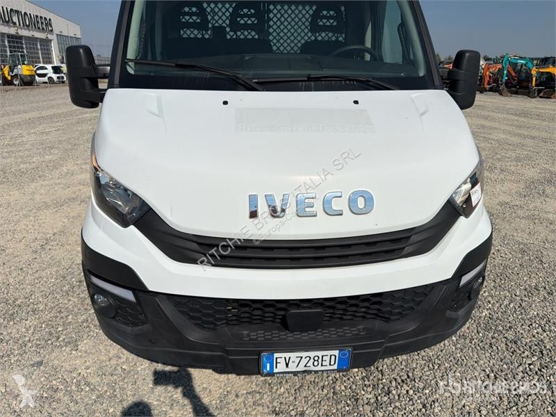 Camión Iveco 60-150 4x2 S/A Dump Truck