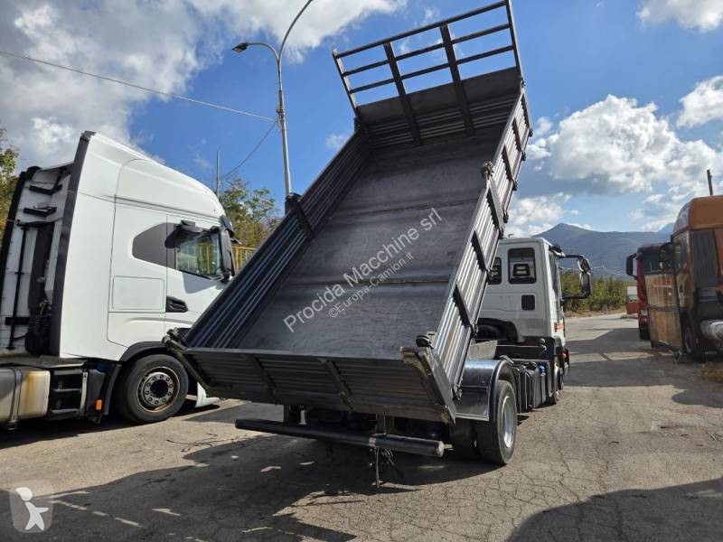 Camión Iveco 80 E 22