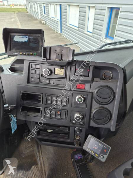 Teherautó Renault 380