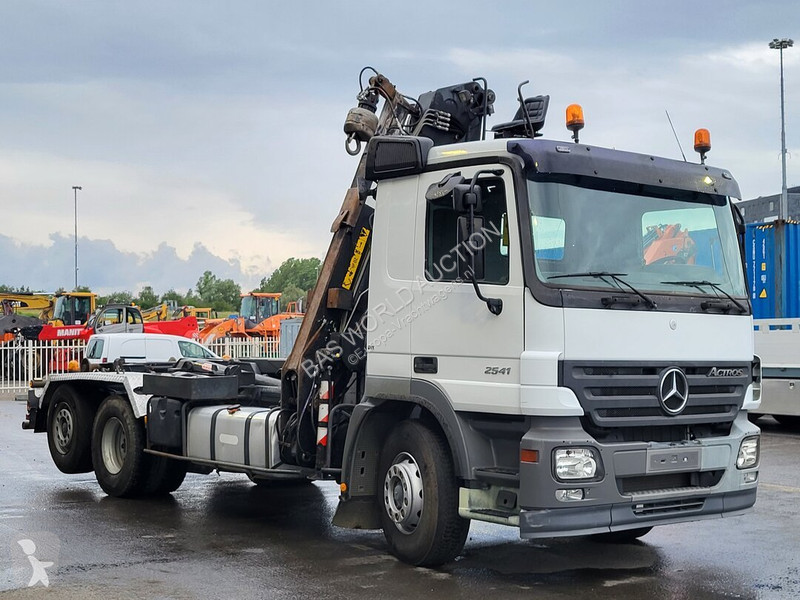 Camión Mercedes 2541
