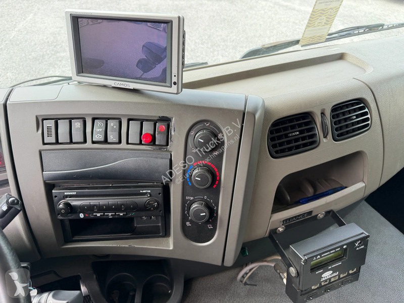 Camión Renault 270 18T, Carrier Supra 950 MT