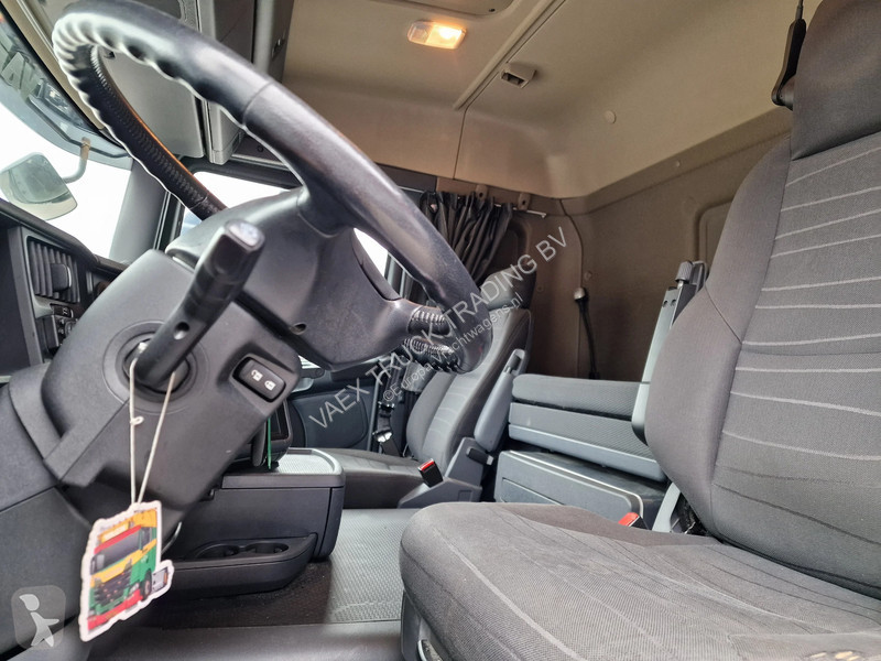 Camion Scania 320 4x2 - Bussbygg box - Full air...