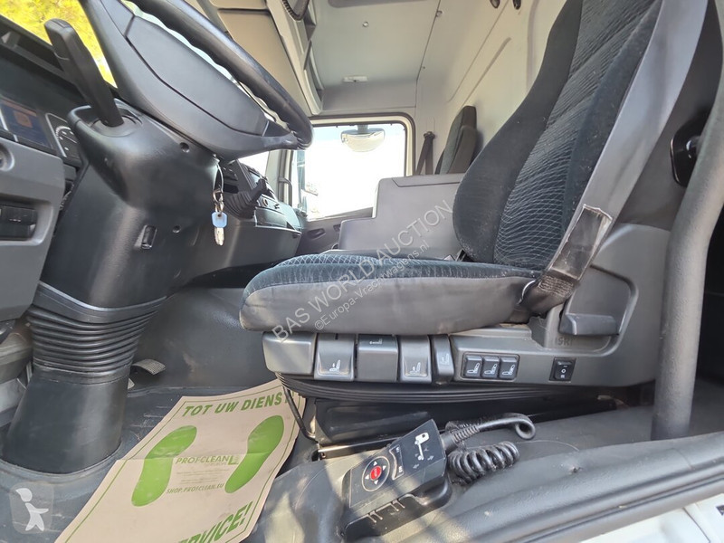 شاحنة Mercedes 1527