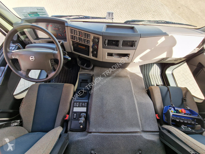 Camion Volvo FE 320 HMF 1620 -4k with rotator &...