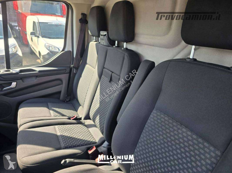Camion Ford CUSTOM 2021 PASSO LUNGO TETTO ALTO