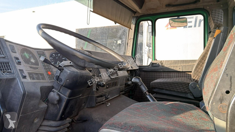 Camion MAN (MANUAL PUMP / POMPE MANUELLE /...