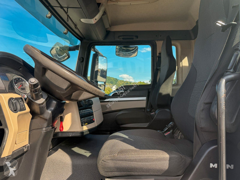MAN 35.360 * Abschleppwagen 8,10 m * KRAN/...