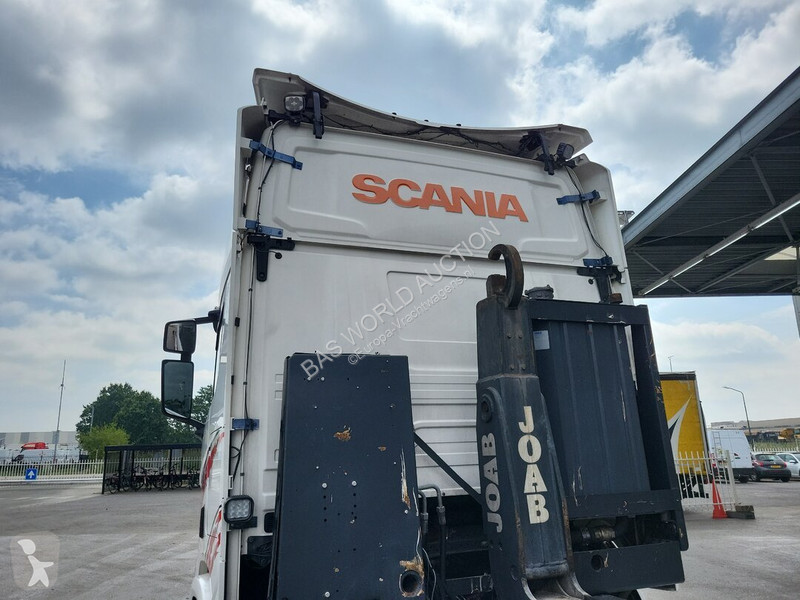 Camião Scania 580