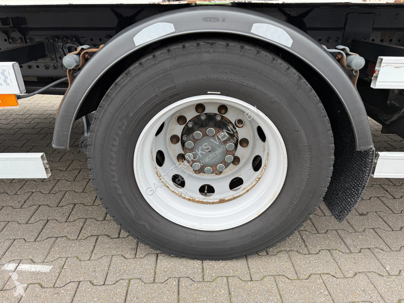 Camion Mercedes 1824 4x2 BDF Chassis Euro 6...