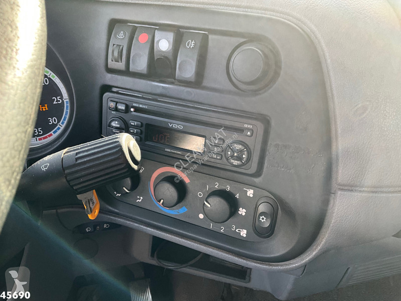 DAF LF 220 HMF 10 Tonmeter laadkraan Just...