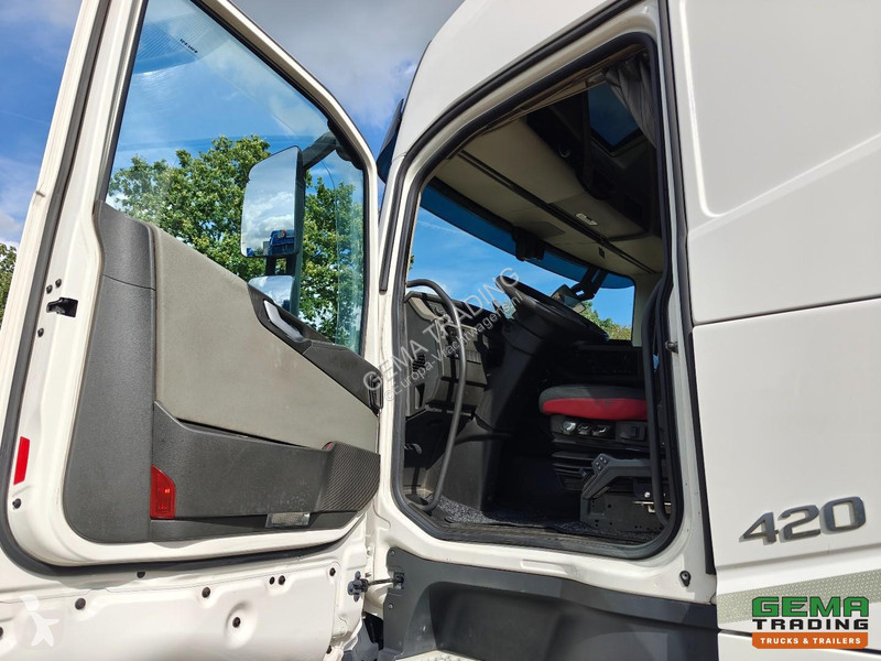 Camion Volvo 0 6x2/4 GlobeTrotter Euro6B -...