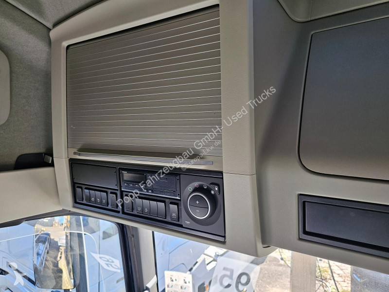 Camion Volvo 460 8x4 *Kipper*Carnehl, Euro6,...