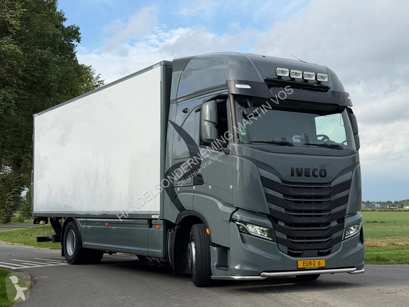 Iveco AS190S/P truck
