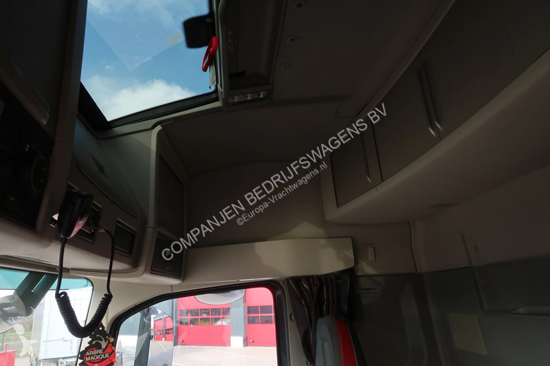 Camião Volvo 420