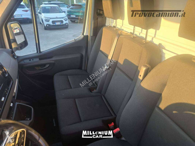 Camión Mercedes 2019 CENTINATO 4,60M A/BASSA
