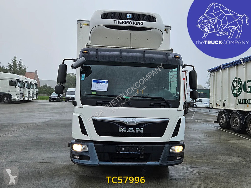 Camião MAN 12.180