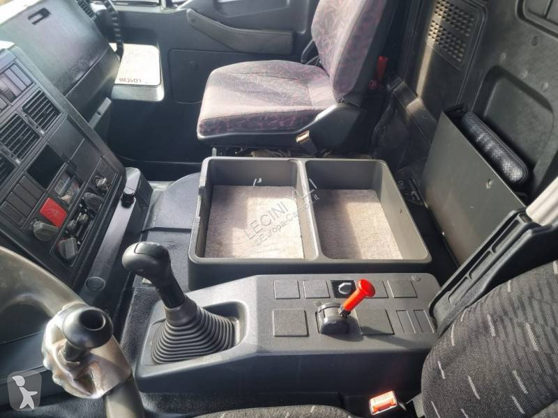 Iveco 380E37 truck