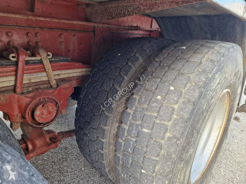 Iveco 260E31 truck