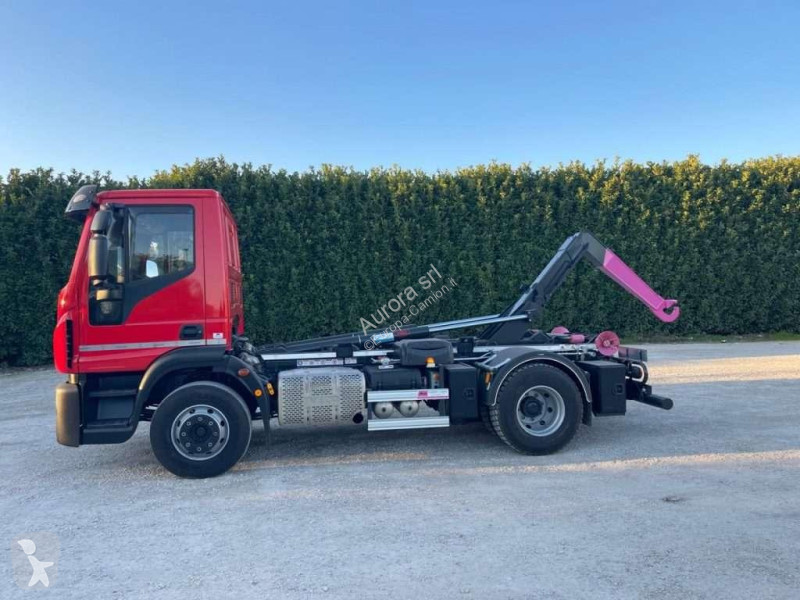 Camion Iveco EUROCARGO 160E32 CON SCARRABILE NUOVO