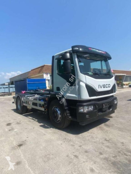 Camion Iveco EUROCARGO 180E32K SCARRABILE