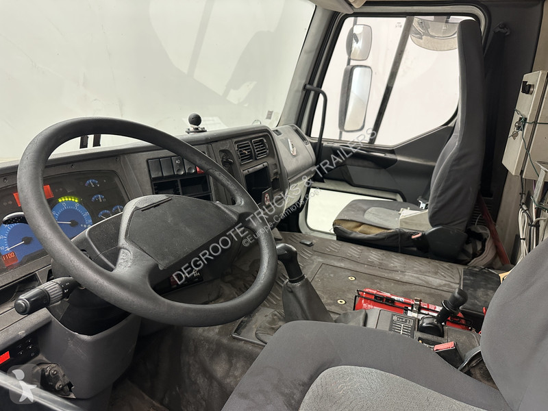 شاحنة Renault 270 DCi