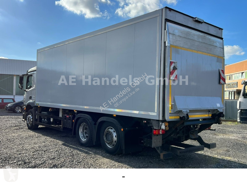 Teherautó Mercedes 2543 LL M CS...