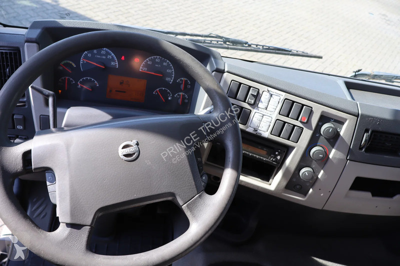 Volvo 300 * EURO5 * TOP CONDITION * MANUAL * truck