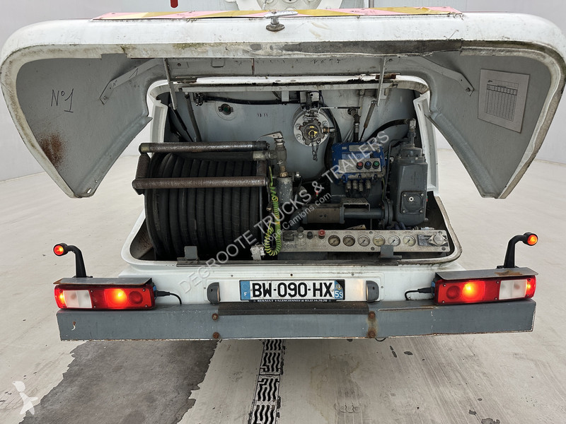 Renault 270 DXi truck