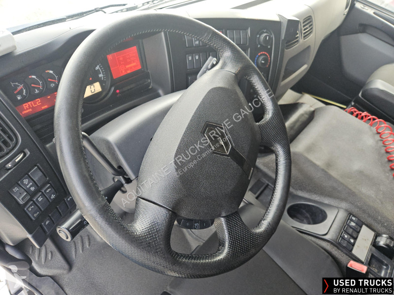 Kamion Renault D Wide