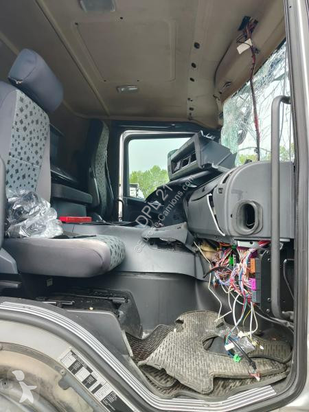 Kamion Scania 320