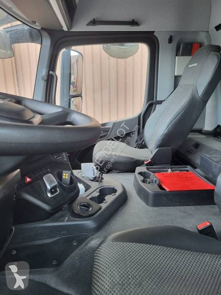 Kamion Mercedes 3243 KN