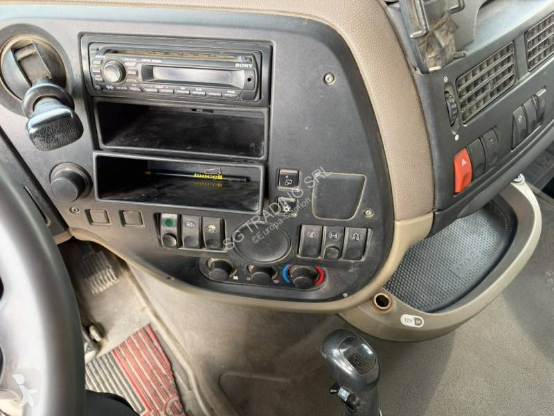 Kamion DAF FA 460