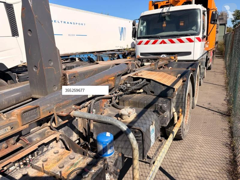 Renault 370 DXI truck