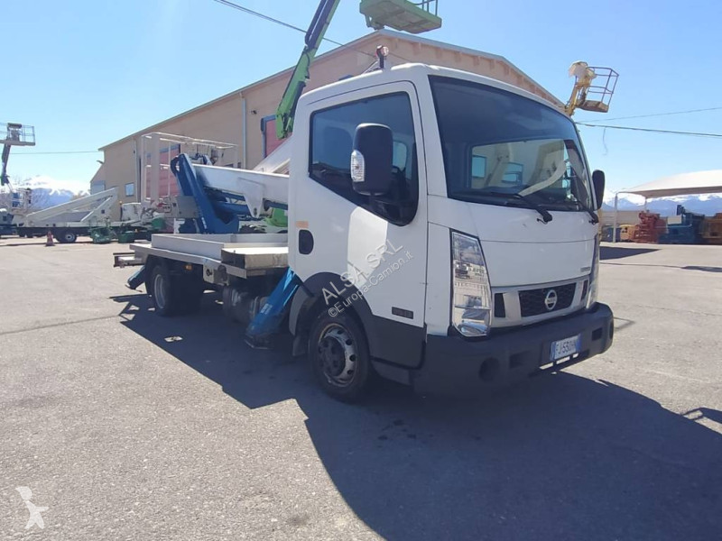 Nissan HX195 truck