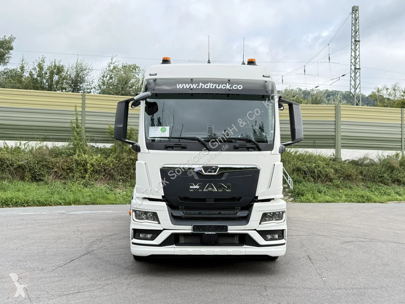 Lastbil MAN 26.520 MAN  26.520 LL 6x2 Hiab...