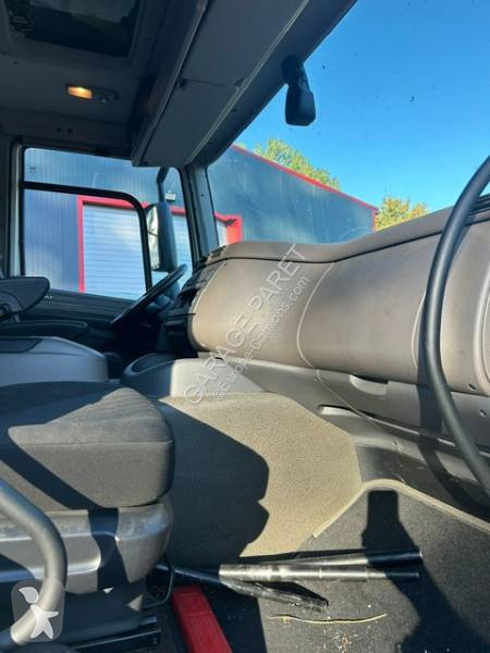 DAF 320 truck
