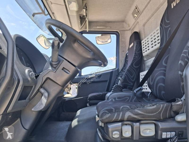 Iveco 180 E 28 truck