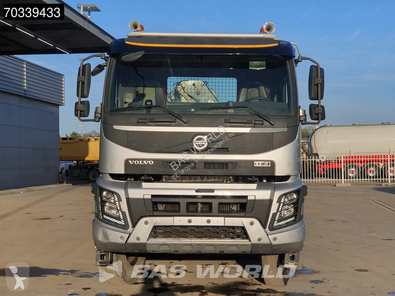 Kamion Volvo 460 8X4 HIAB 322EP-5 HIDUO Crane...