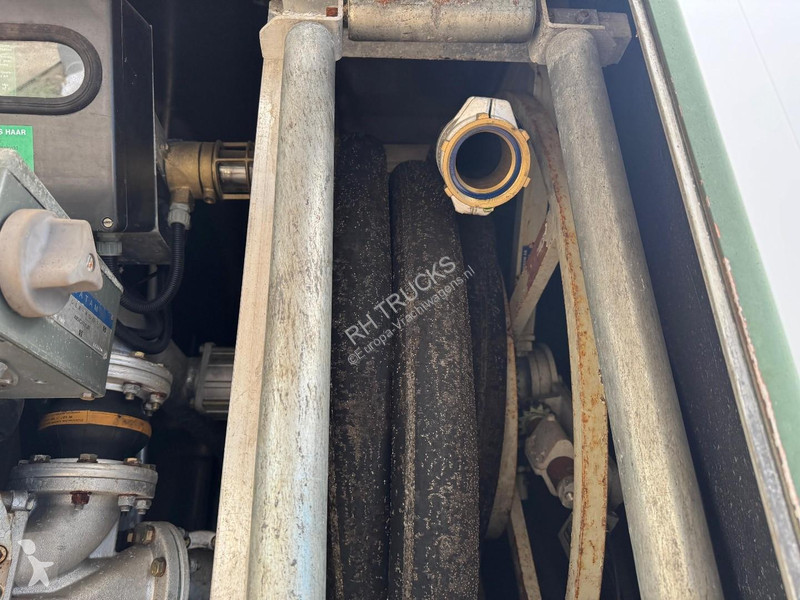 Kamion Volvo 6X4 Robson-Drive + TANK 14.000 LITER
