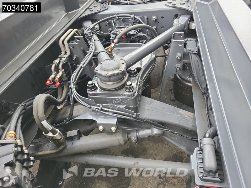 Volvo 420  6X2 ADR Full-Air Lift+Steering Axle...