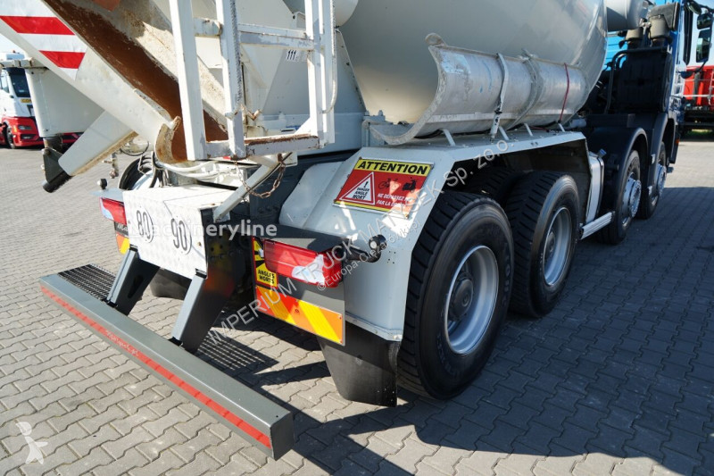 Béton Mercedes AROCS 3241