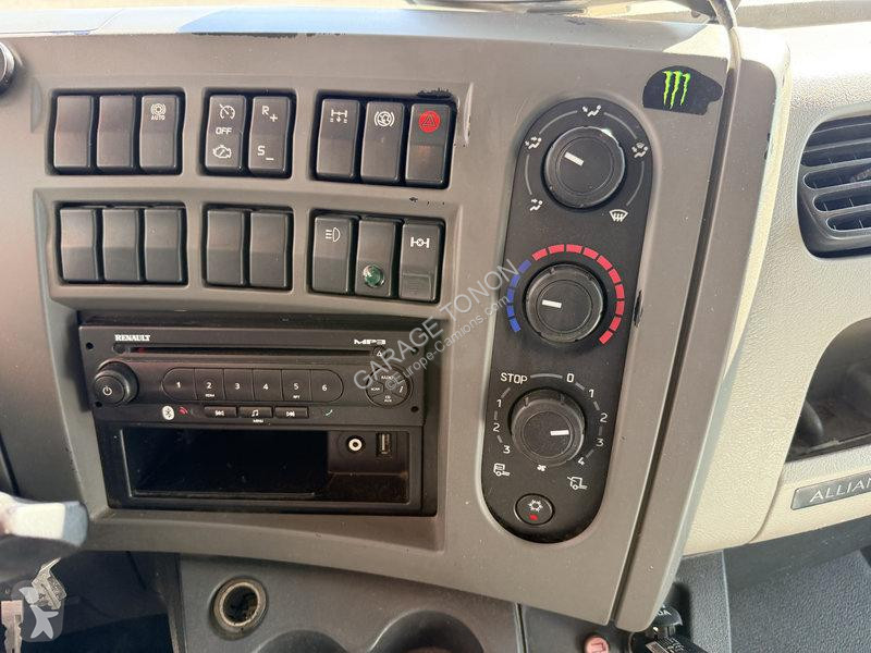 Renault 220.12 Dxi truck
