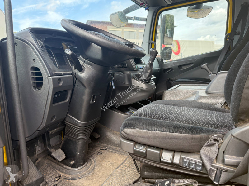 Mercedes 1218 truck