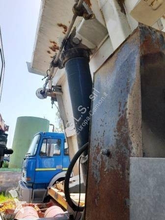 Iveco  truck