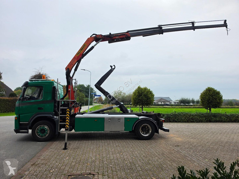 Volvo 9 4X2R FAL.9.0 RAD-A4/L90 CRANE/HOOK!! truck